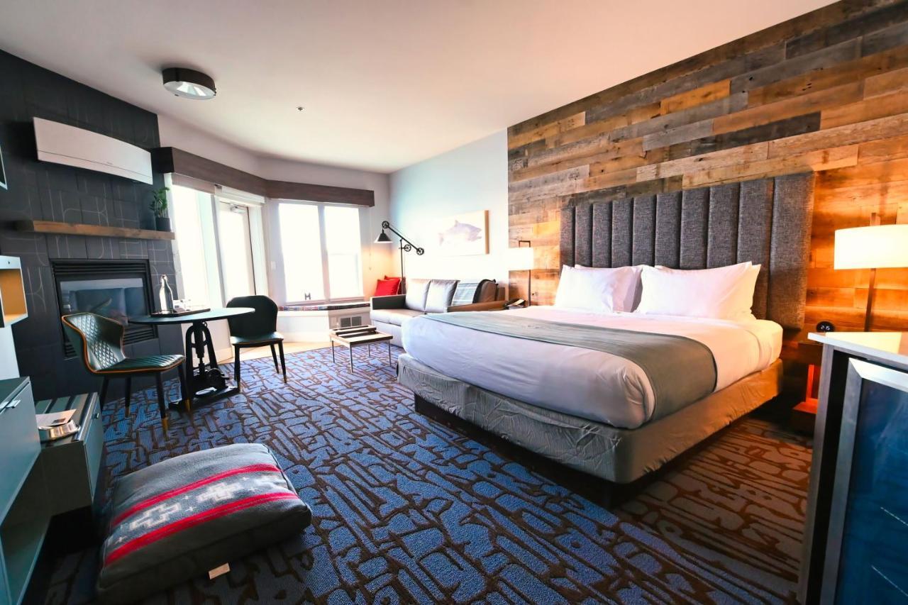 Cannery Pier Hotel & Spa Астория Екстериор снимка
