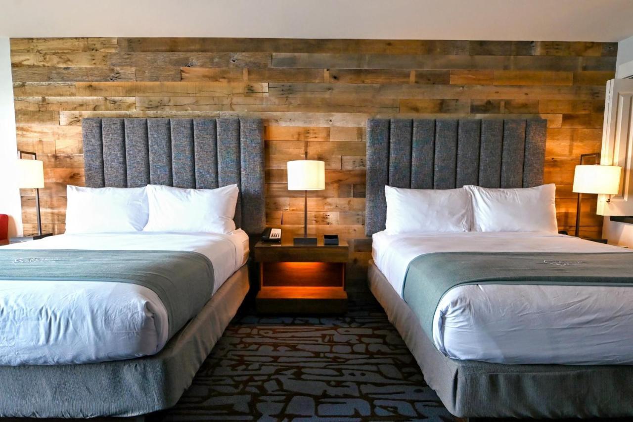 Cannery Pier Hotel & Spa Астория Екстериор снимка